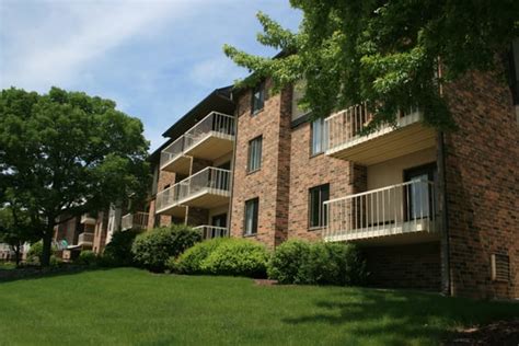 manor park west allis wi.